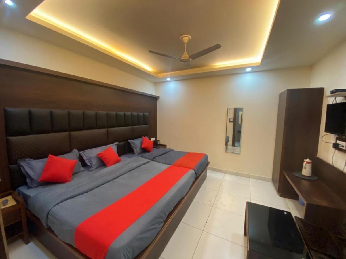 Hotel Katra Royal Stay Luaran gambar